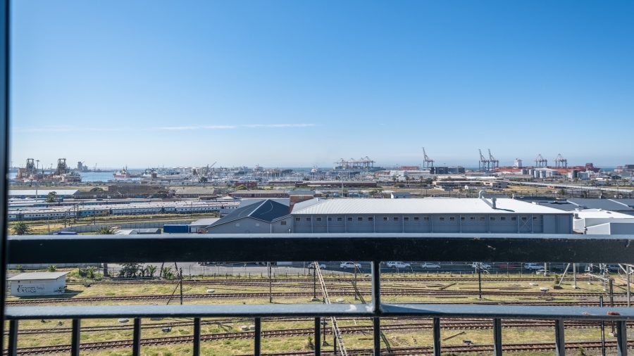 2 Bedroom Property for Sale in Woodstock Western Cape